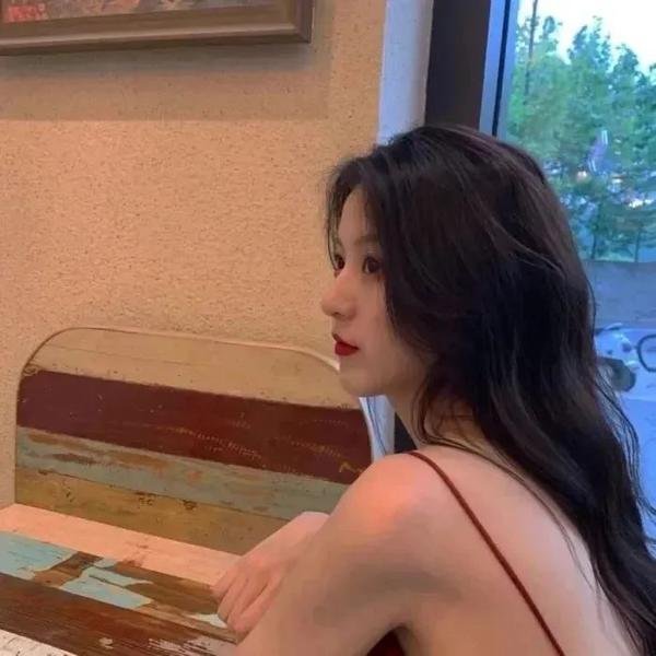 曹老板的十八个秘书